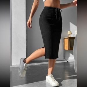 Petite Ribbed knit skirt